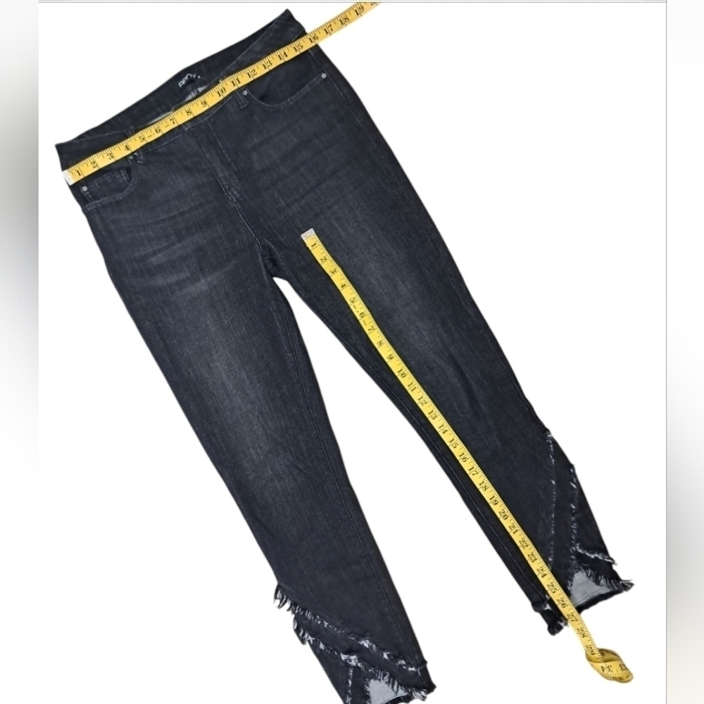 AP. NY Liberty Asymmetric Raw Hem Black Jeans Women’s 8 Cropped Slim - Picture 13 of 16